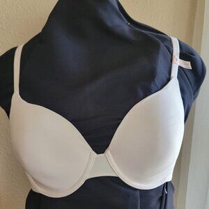 White bra 32DD